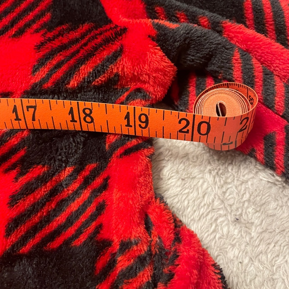 Kids Bathrobe Plush Red/Black Plaid Pajama Size Large 12/14 - Picture 6 of 12